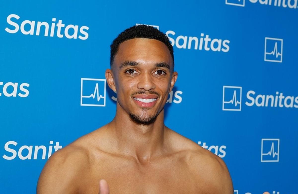 Alexander-Arnold, durante la revisión médica