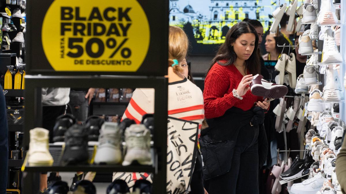 Compras en Salera, este viernes.