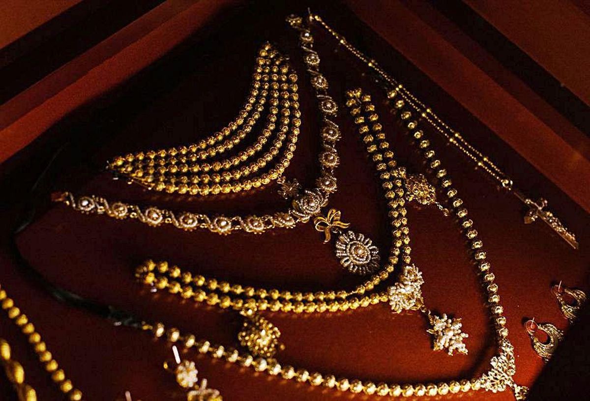Algunas de las joyas de las vírgenes de Zamora. | Sergio Villar