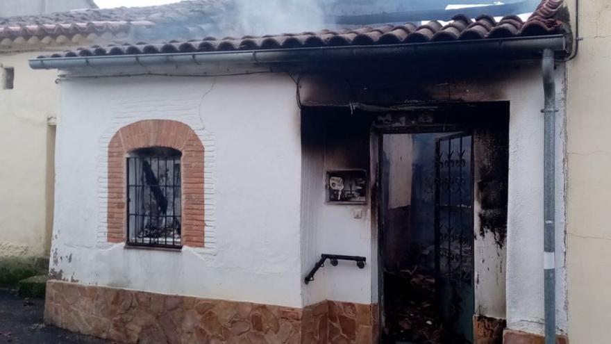 Increíble ola de solidaridad con la familia de Malva que lo perdió todo en un incendio