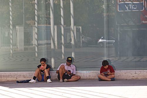 Im Sommer legen sich Hitze und Trägheit über Palmas Innenstadt. Nele Bendgens hat Einheimische und Besucher beobachtet