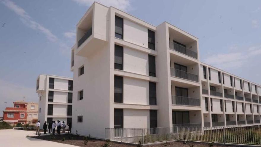 El Consell sigue liquidando pisos: ¿Quiere uno en Orihuela Costa por 46.900 euros?