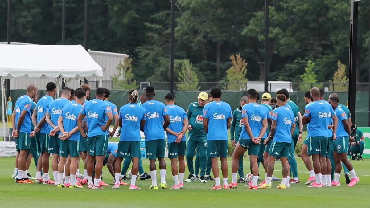 Brasil completa un nuevo entrenamiento de cara al duelo con Escocia sin Raphinha
