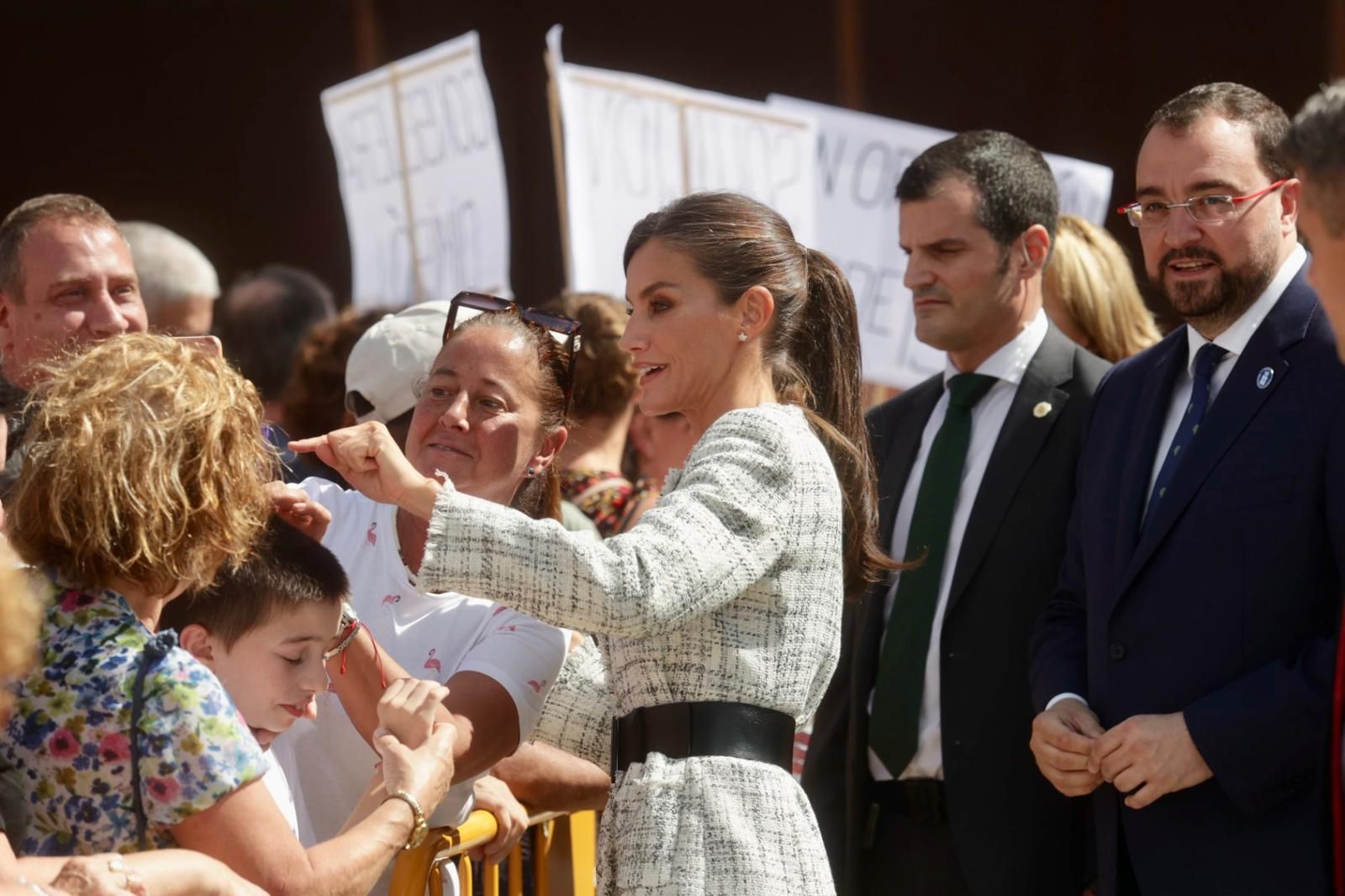 La Reina Letizia inaugura el curso de FP en el Cislan de Langreo