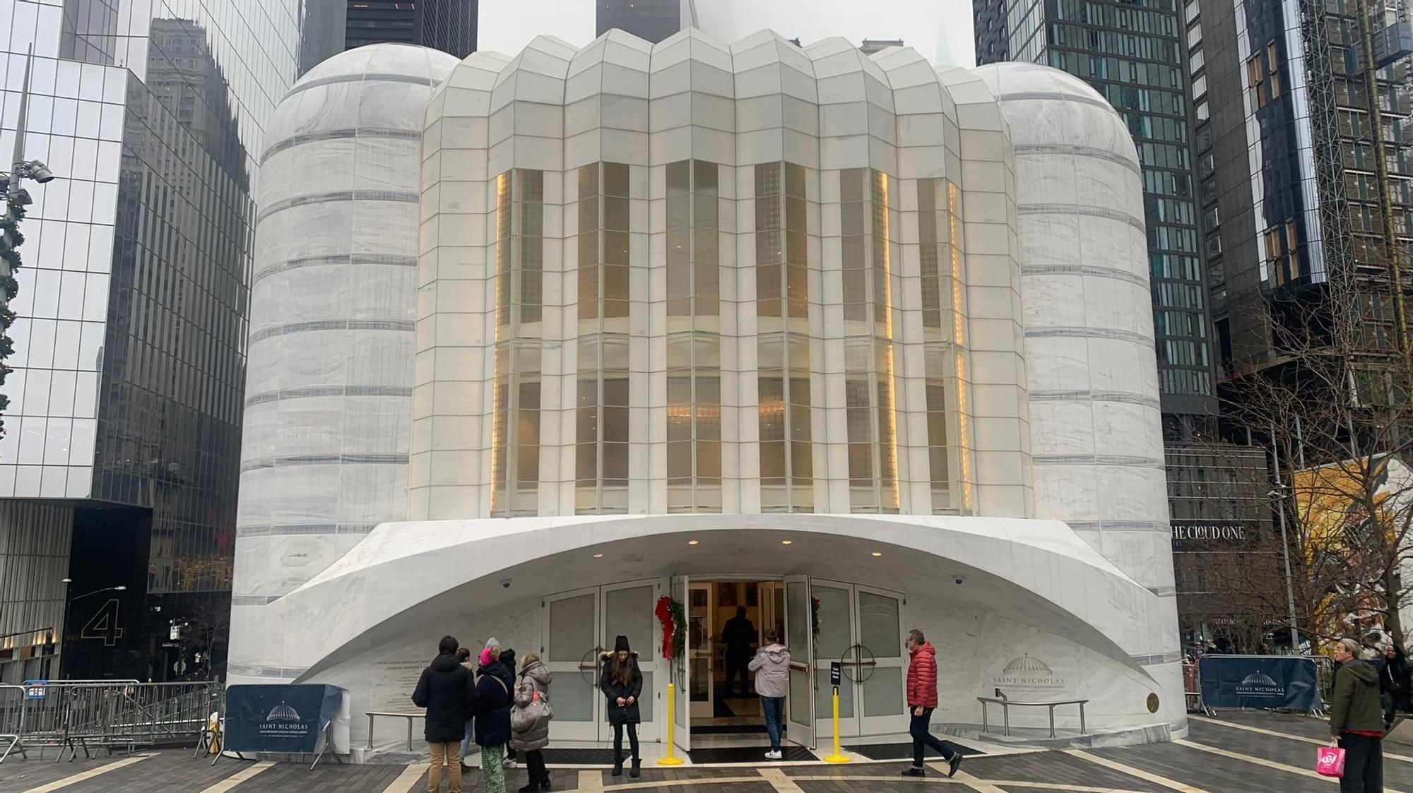 Así es por dentro la iglesia de San Nicolás de Nueva York, diseñada por Calatrava