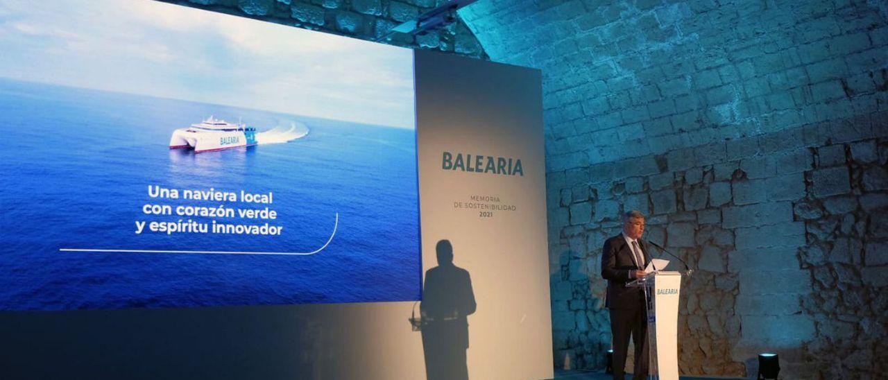 Adolfo Utor, presidente de Baleària, en Es Baluard, presentando la Memoria de Sostenibilidad.