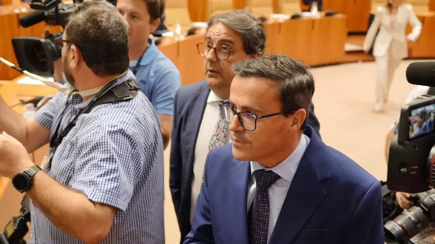 Gallardo entra en la Asamblea de Extremadura