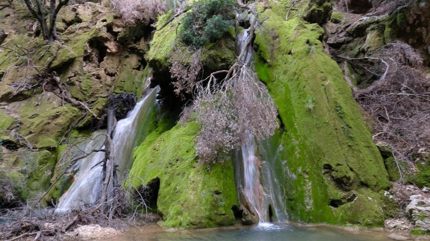 Así fluye el agua en el Salt des Freu, la cascada más espectacular de Mallorca, tras las copiosas lluvias de marzo