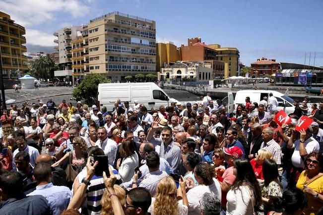 Delia Padrón Acto de los candidatos del PSOE al congreso y senado con la participación del candidato a la presidencia del gobierno Pedro Sánchez. , puerto de la cruz