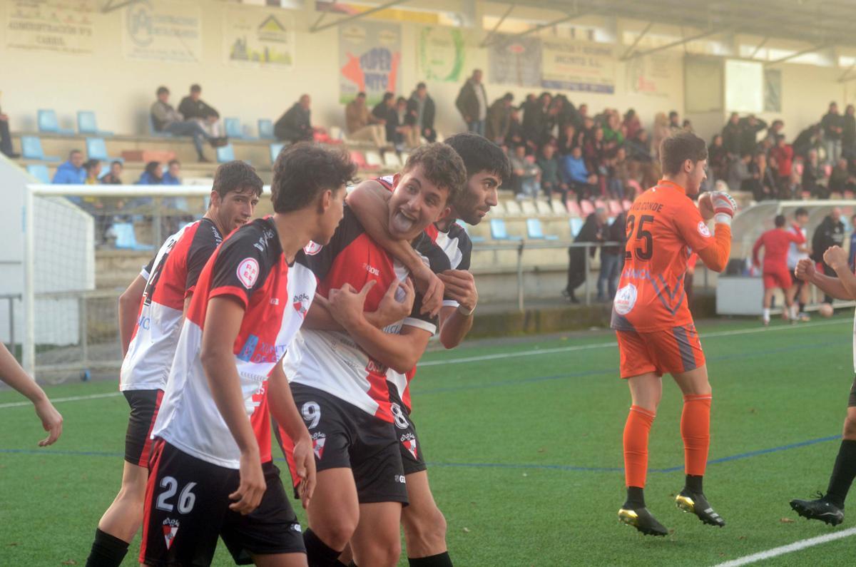 Todos los equipos de cantera serán homenajeados en A Lomba.