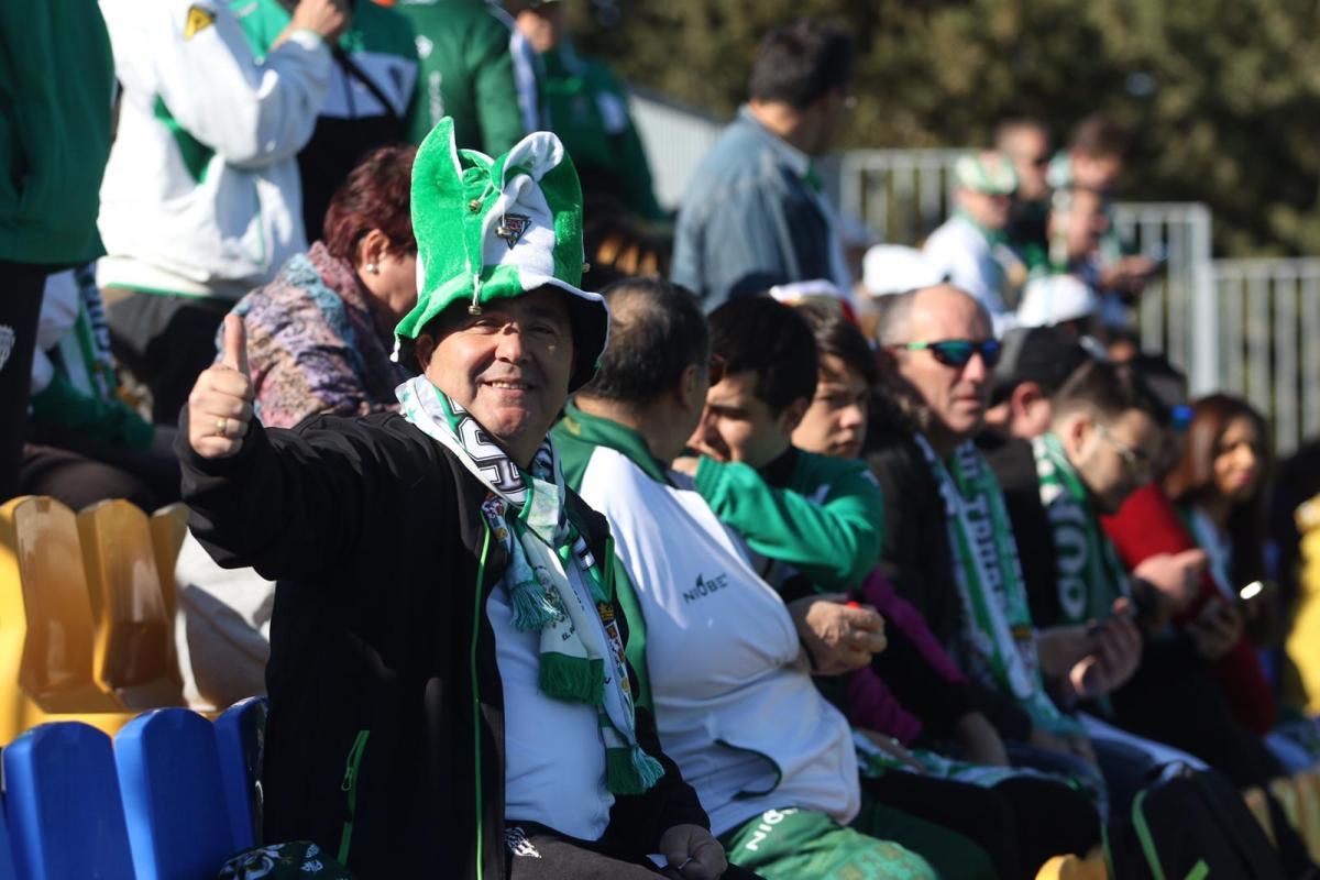 La afición cordobesista, con su equipo en Cádiz