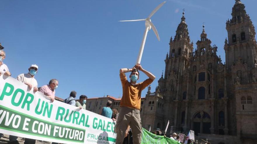 Manifestación en Santiago con motivo del último día del medio ambiente en junio de 2021. 