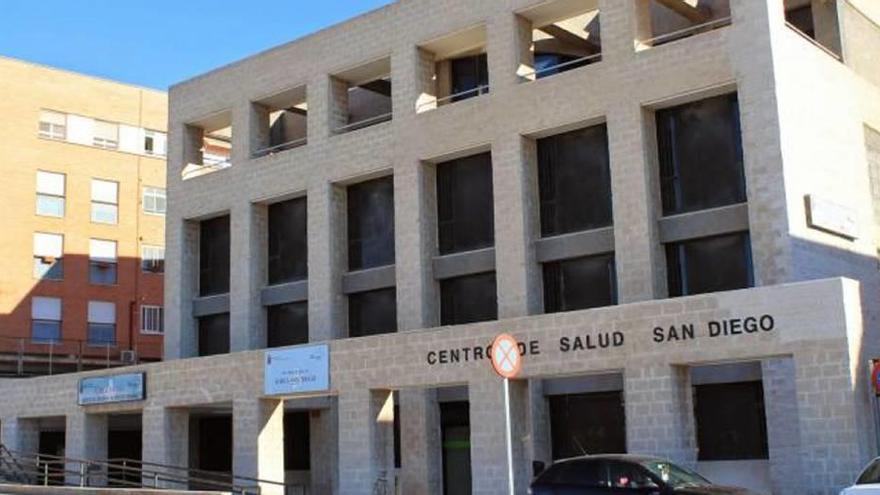 El centro de salud de San Diego todavía no presta servicio en horario de tarde.