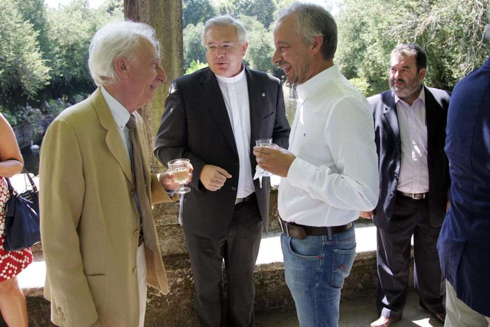 El Pazo da Oca reúne a la nobleza, política y cultura en torno a su celebración del Sagrado Corazón