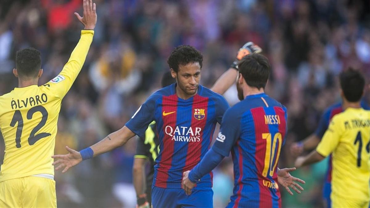 Neymar y Messi celebran el primer gol del Barça.