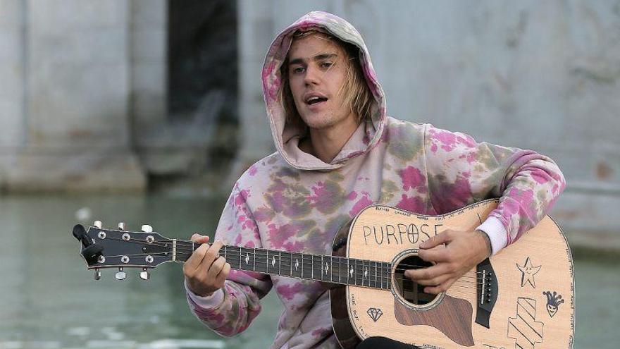 Justin Bieber muestra su lado más romántico tras su supuesta boda