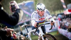 Van der Poel, durante la carrera