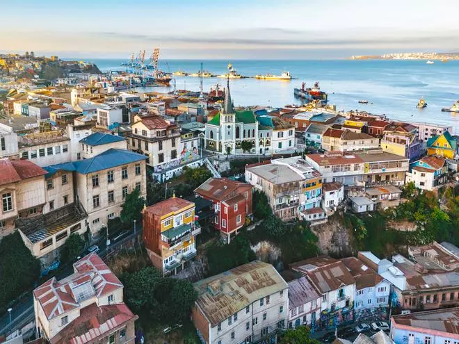 Valparaíso e Isla Negra, los dos lugares amados por Pablo Neruda, estrellas de la Expedición VIAJAR a Patagonia chilena