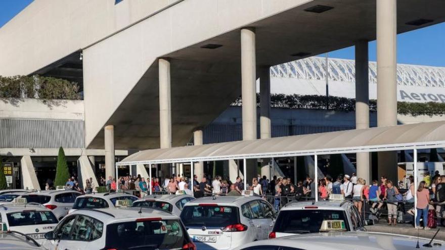 Überführung am Flughafen Mallorca.