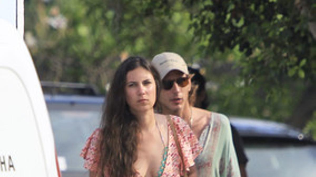 Andrea Casiraghi y su novia, Tatiana Santodomingo, en Ibiza este verano.