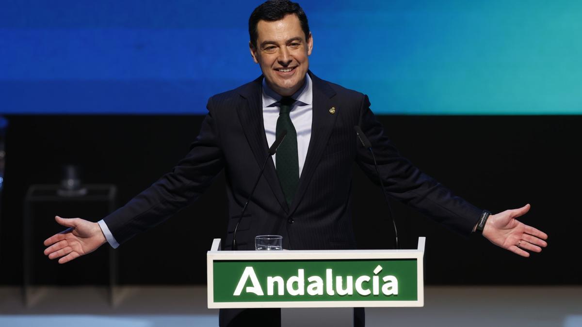 Moreno en su reivindicativo discurso en la entrega de las Medallas de Andalucía.