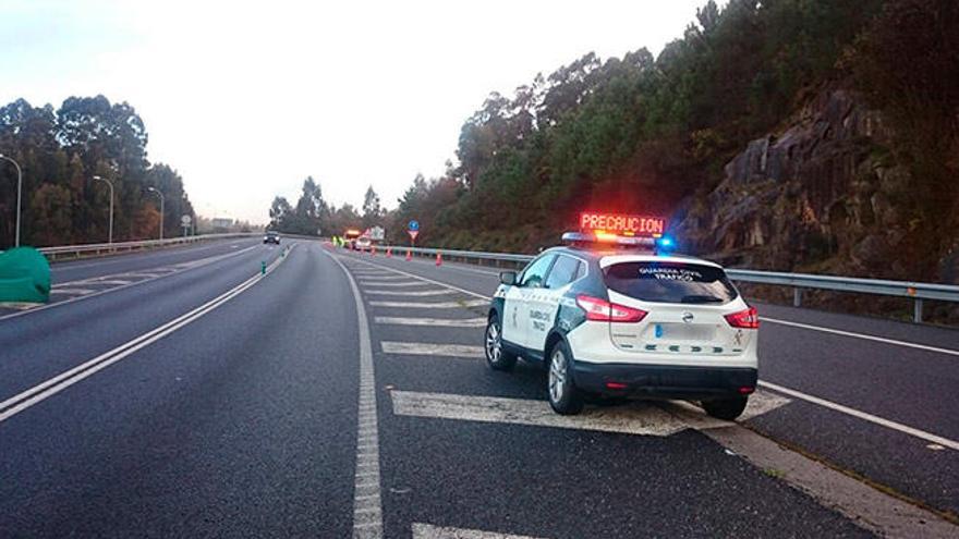 Dispositivo de la Guardia Civil en Mos. // FdV