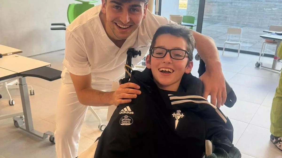 Álex, o rapaz que soña con coñecer aos xogadores do Celta