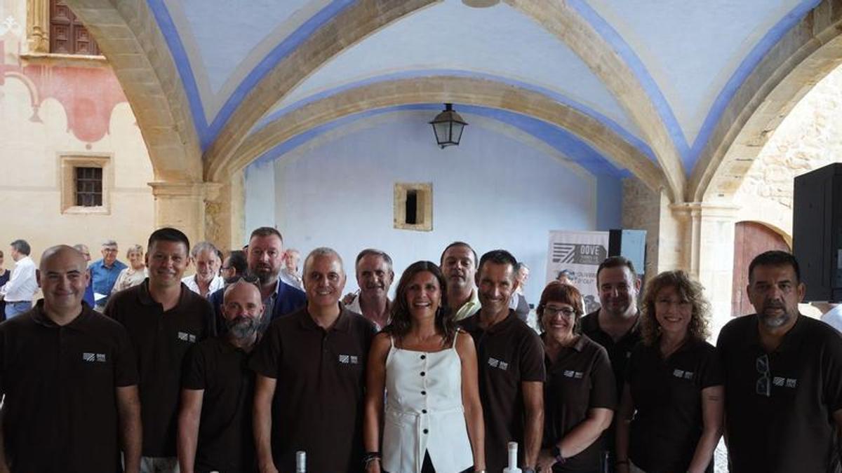 La vicepresidenta de la Diputación, María Ángeles Pallarés, muestra su apoyo a la nueva Asociación Productora d’OOVE.