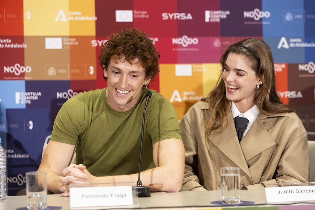 Fernando Fraga y Judith Fernández, los jóvenes de un reparto “completamente gallego”