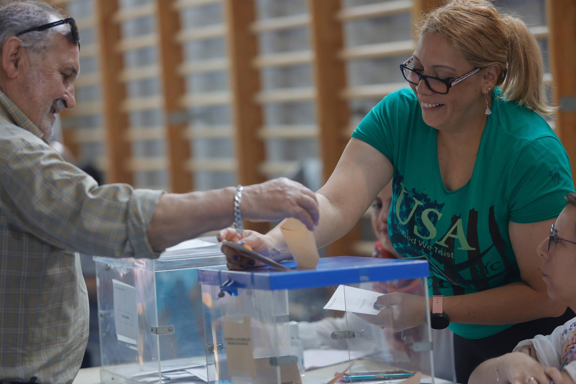 Las mejores imágenes de la jornada electoral del 28M en Asturias