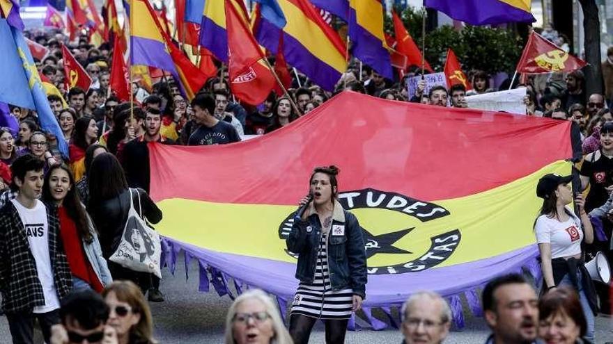 La imagen de Marcelino Camacho y Josefina Samper, en el Filarmónica.