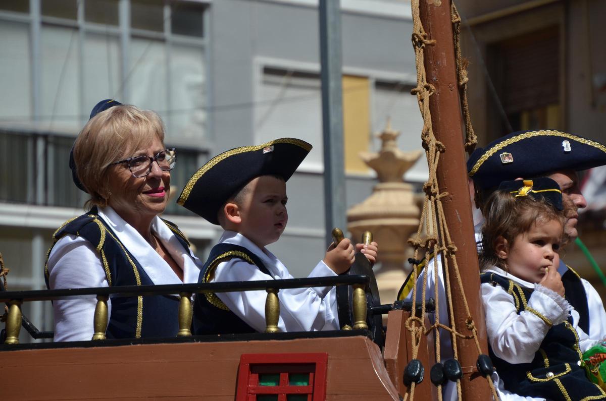 Así ha sido la Entrada Cristiana de los Moros y Cristianos de Petrer