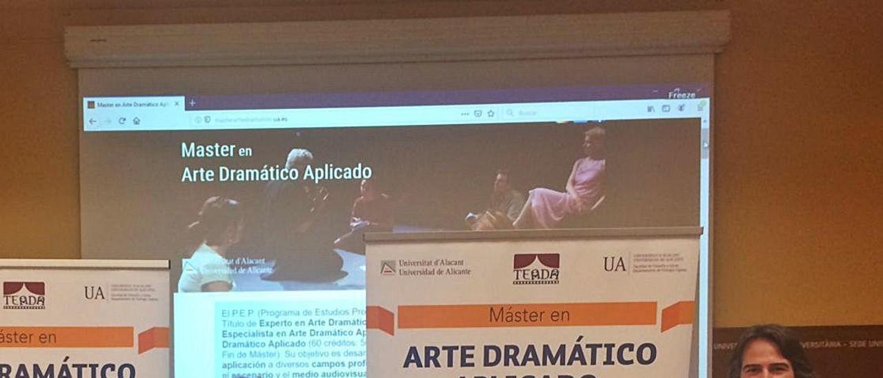 Amanda Harris monta una obra de Shakespeare en el Máster de Teatro de la UA