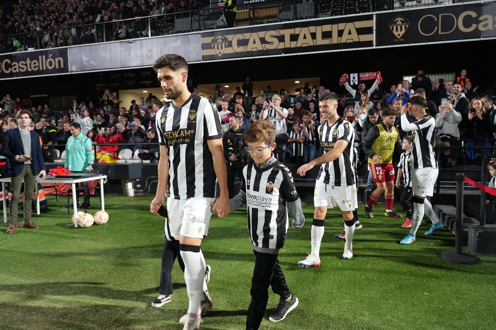 La afición del Castellón antes del partido