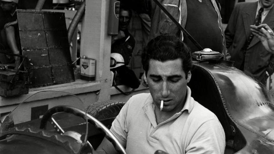 Alfonso de Portago, playboy y leyenda del automovilismo.