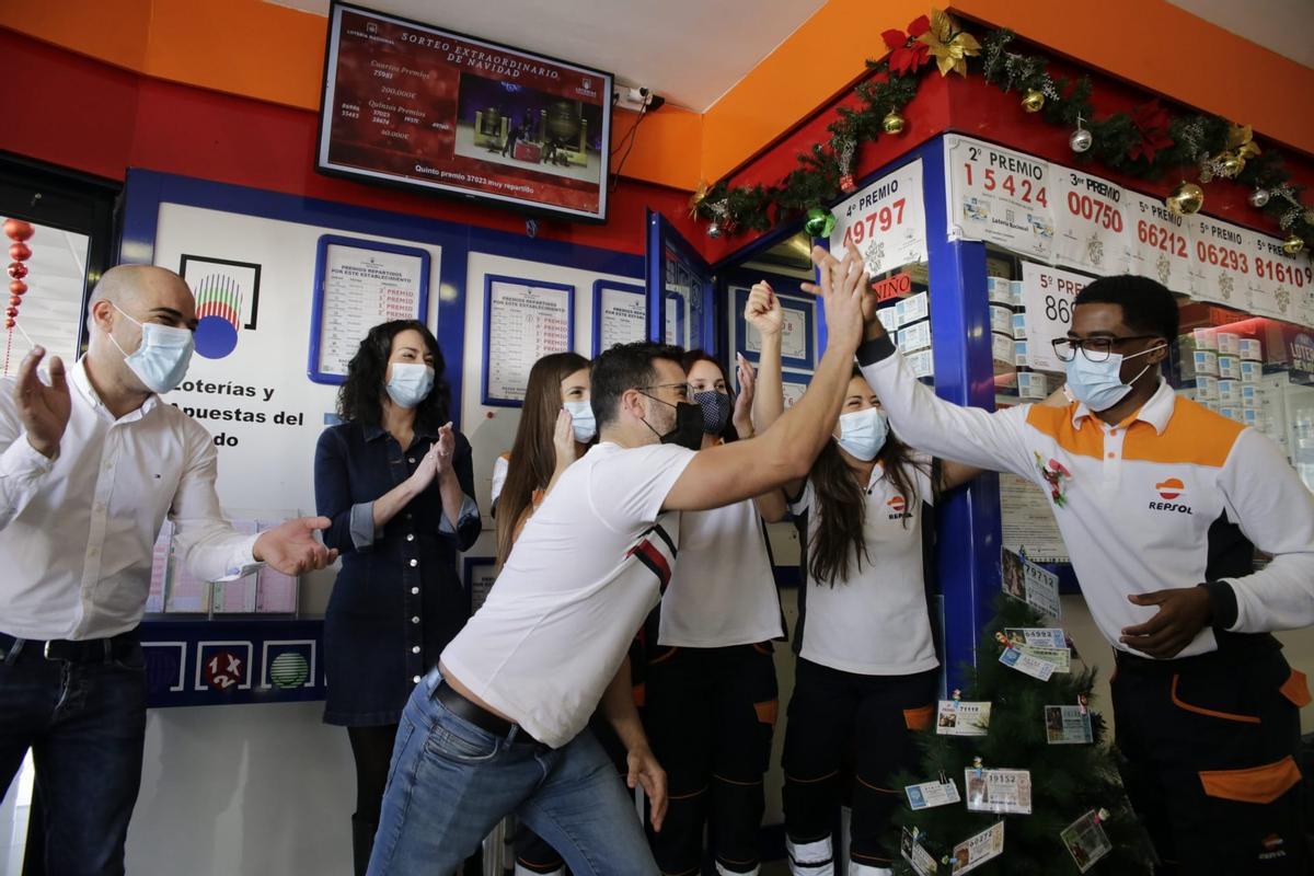 Lotería 2020 | La gasolinera de Granadilla vuelve a repartir suerte
