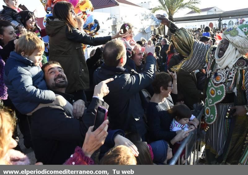 Los Reyes Magos reparten regalos en la provincia