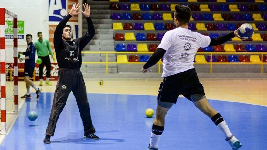 Entrenamiento del equipo antequerano.