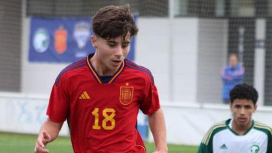 El silledense Ioan Robert Precup debuta con España