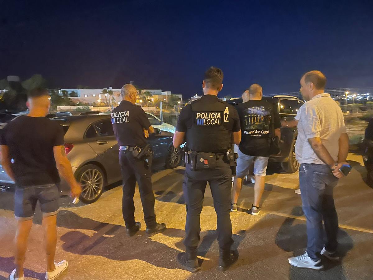 ELa operación ha contado con el apoyo de la Policía Local.