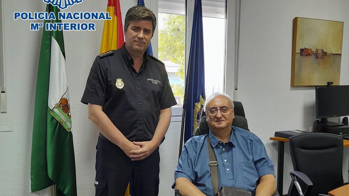 Carlos Serra y Javier García, en la reunión celebrada en la Comisaría de Córdoba.