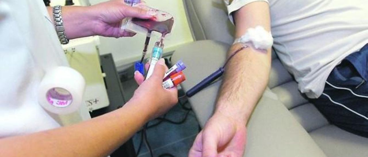 Archivo - Donación de sangre.