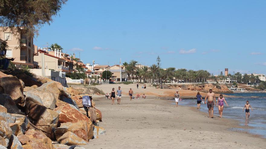 Los puertos deportivos provocan la erosión de las playas del sur de Pilar de la Horadada