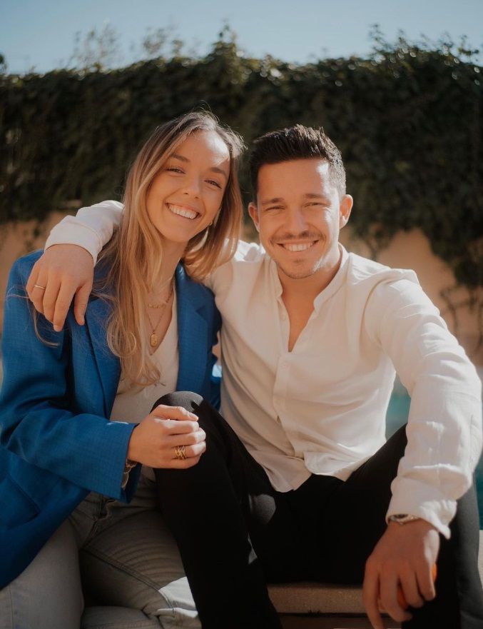 Clarissa Wellenbrink y su hermano, el reconocido cantante alemán Nico Santos.