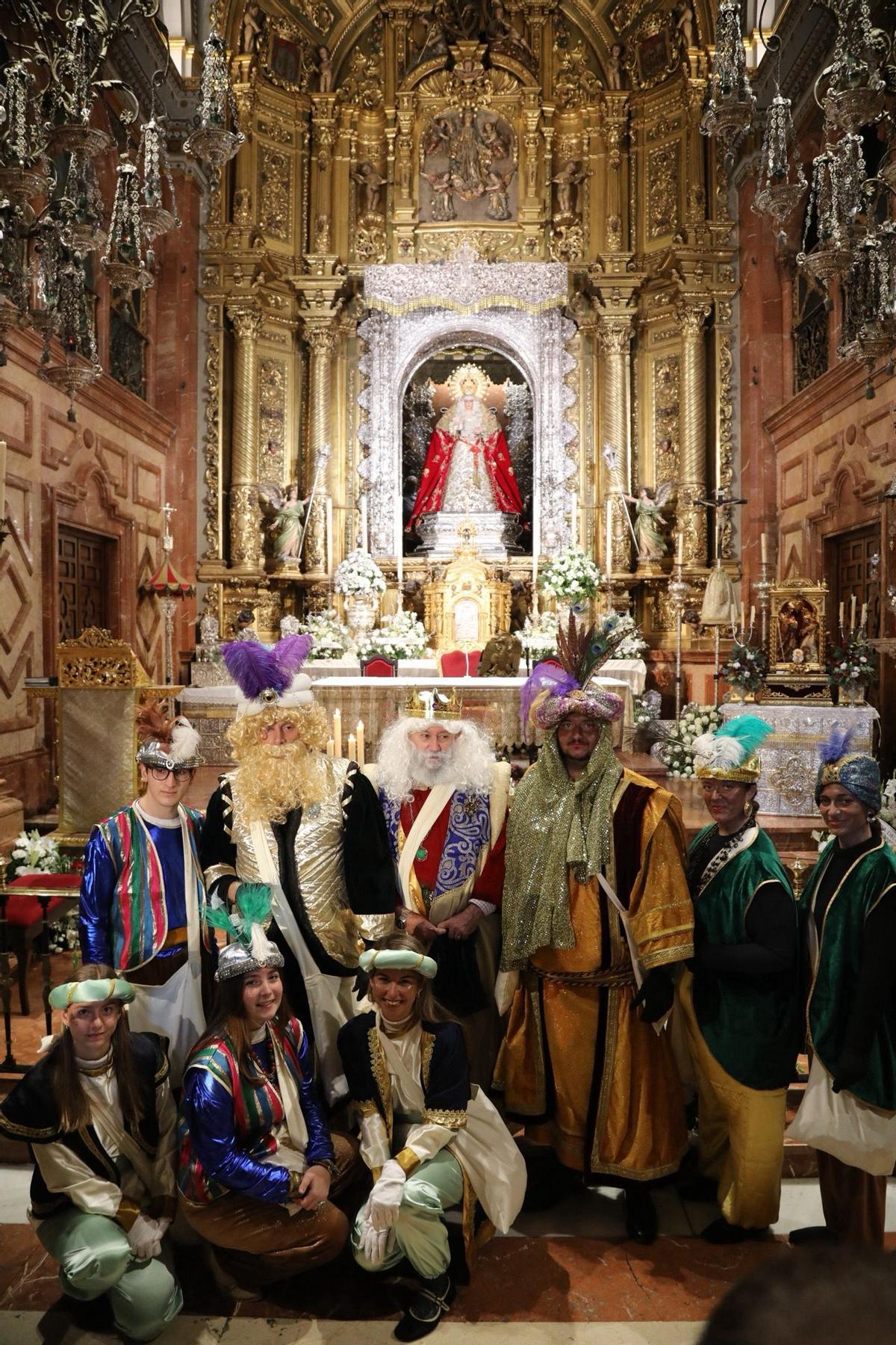 Fotogalería | Visita de los Reyes Magos al Hospital Virgen Macarena