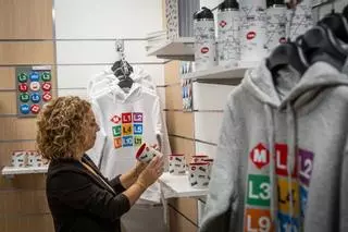 TMB presenta la primera tienda de merchandising