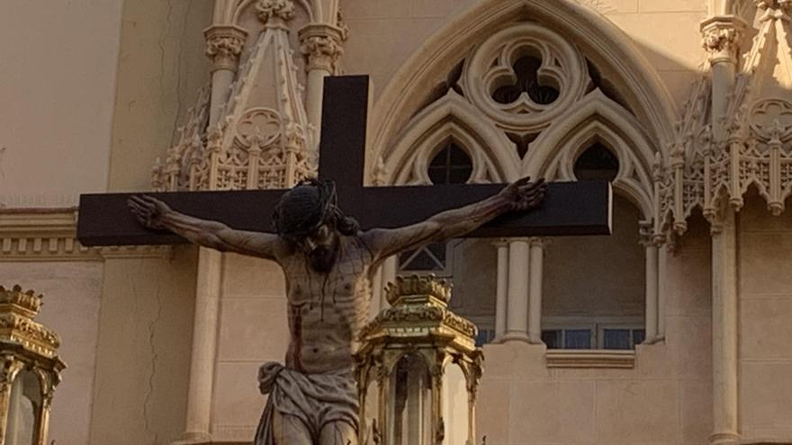 Curva del Cristo de la Clemencia para entrar en la calle Echegaray