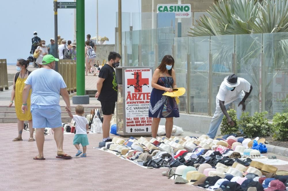 Jornada de sábado en Playa del Inglés (01/08/2020)