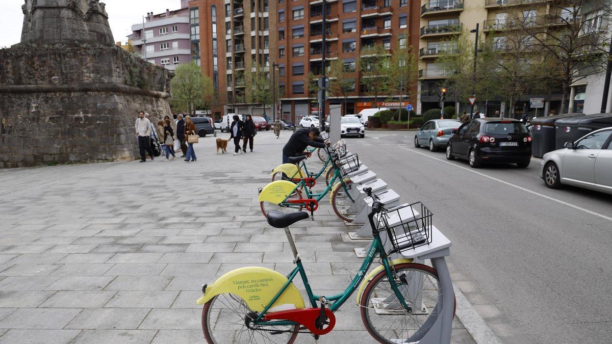 Estació de la Girocleta al Mercat del Lleó de Girona.