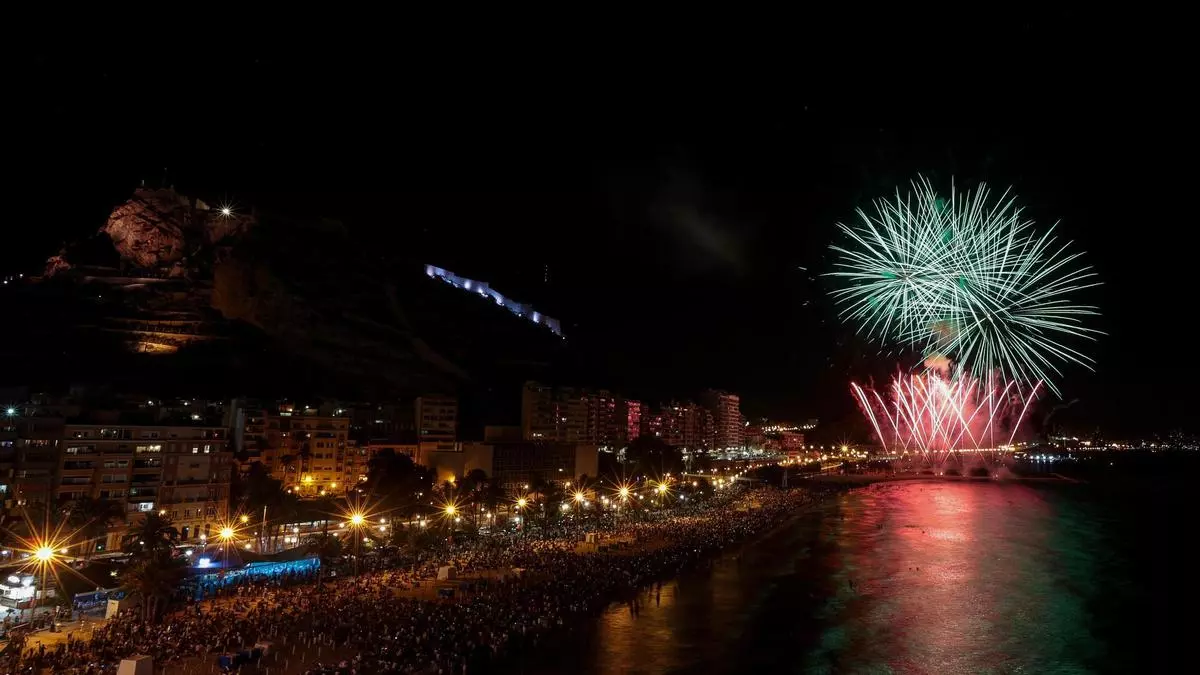 El Raval Roig rechaza el cambio de ubicación de los fuegos de Hogueras